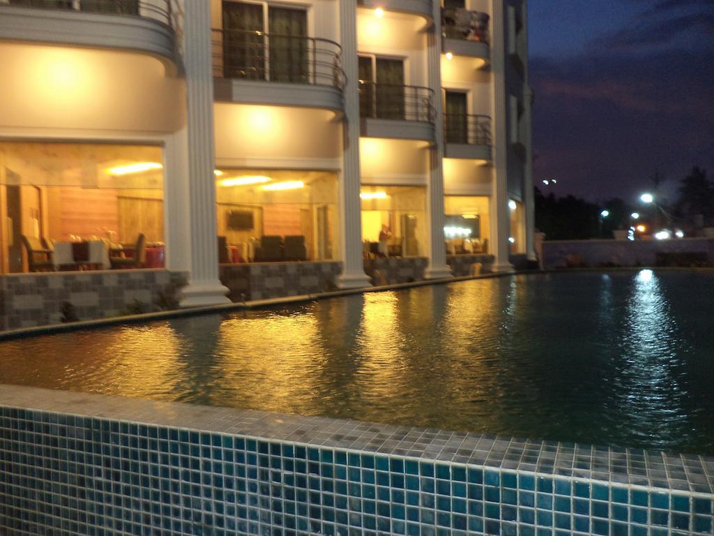 Resort Mayfair Heritage Puri
