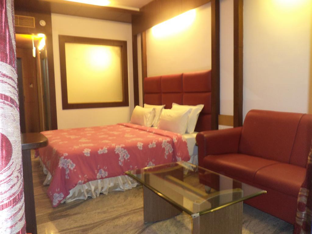 Mayfair Heritage Puri
