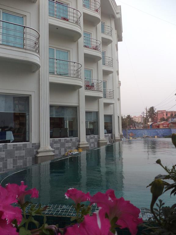 Resort Mayfair Heritage Puri