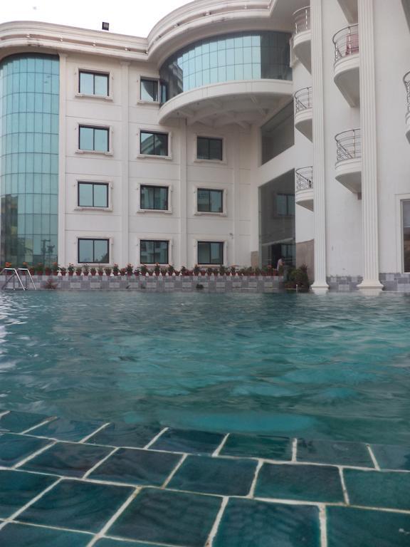 Mayfair Heritage Puri